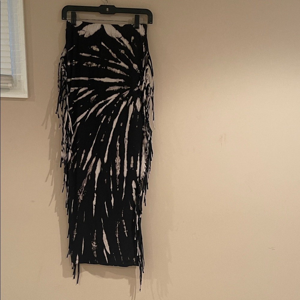 Black and Beige Tie-Dye Fringe Skirt - Picture 4 of 6